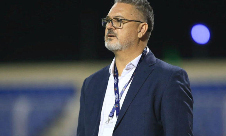 ميكالي يعتذر لجماهير مصر بعد الهزيمة الثقيلة أمام المغرب