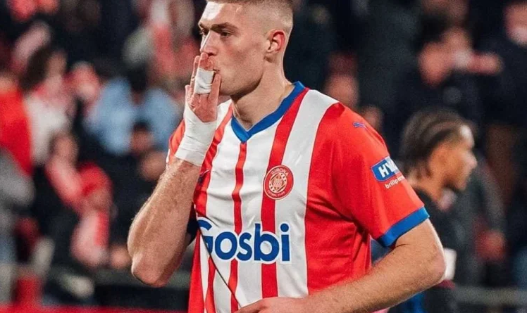 يرفض هداف الدوري الاسباني دوفبيك اتلتيكو مدريد