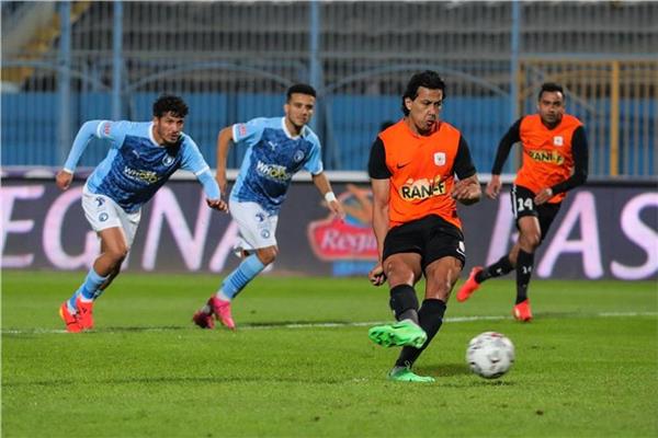 فاركو يواجه بيراميدز في محاولة البقاء بدوري نايل