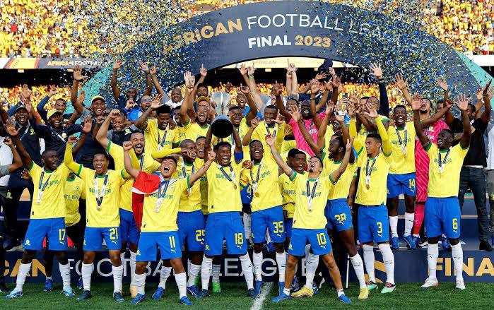 من هو معلق مباراة الهلال ضد صن داونز الودية؟