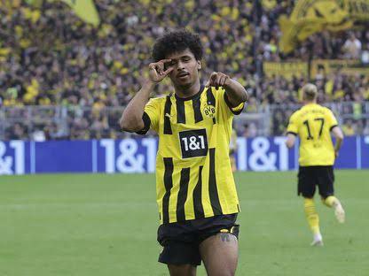 جوهرة أوروبا على طاولة إهتمام عمالقة الدوري الإنجليزي