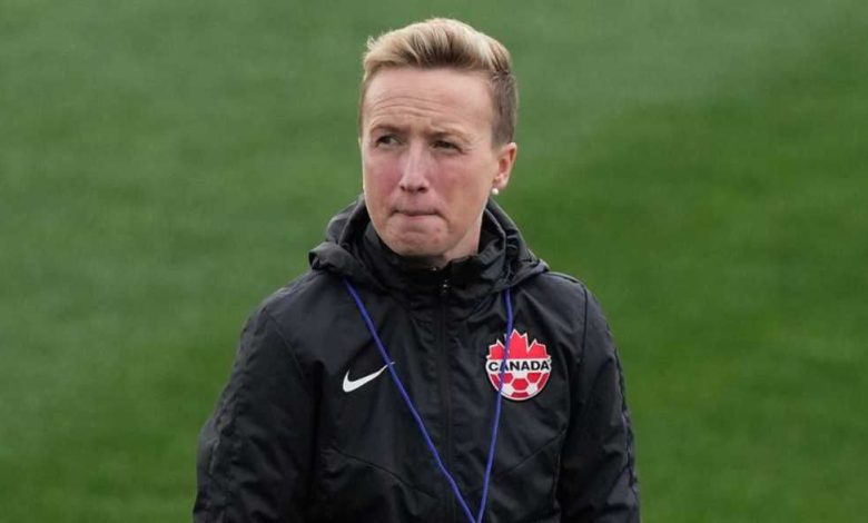 كندا تقرر إقالة مدربة السيدات.. بسبب “فضيحة” التجسس