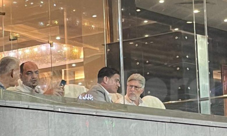 بيريرا يتواجد في ستاد القاهرة لمتابعة مباراة الزمالك وبيراميدز