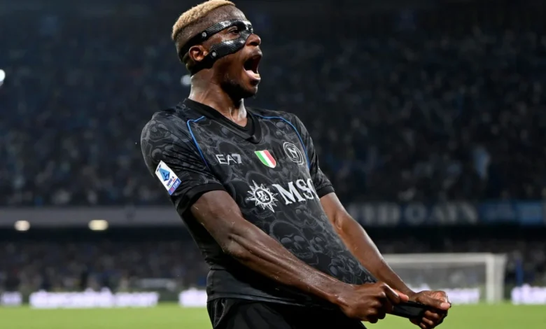 أرسنال يعود للمفاوضات مع نابولي لضم أوسيمين بعد تعثر الصفقة مع باريس سان جيرمان