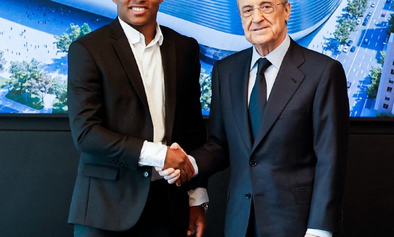 سوق الانتقالات الصيفية: الأندية تسعى لتدعيم صفوفها استعدادًا للموسم الجديد