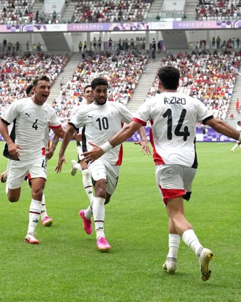 اتحاد الكرة المصري يكرّم لاعبي الأولمبي بمكافأة استثنائية بعد الفوز على إسبانيا