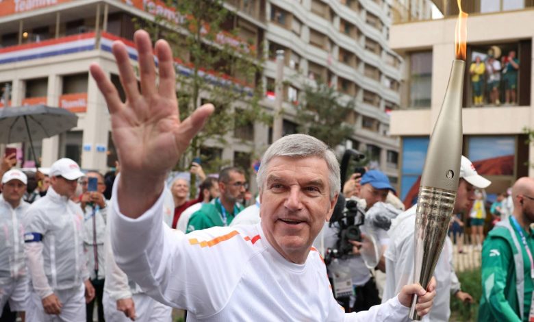 افتتاح دورة الألعاب الأولمبية باريس 2024 بمسيرة الشعلة الأولمبية