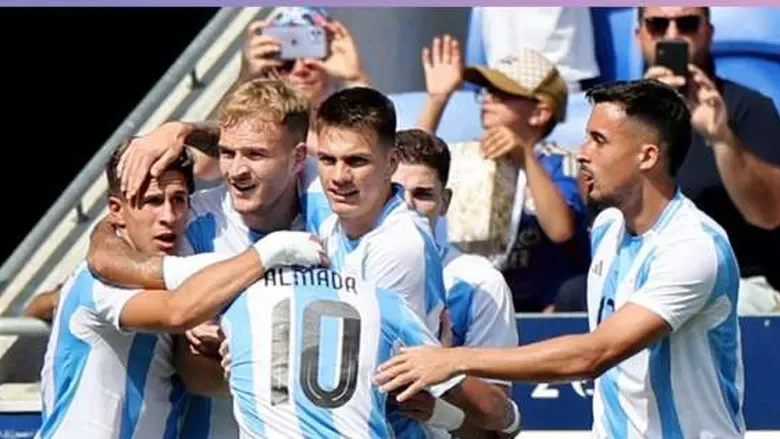 شاهد.. الأرجنتين يتأهل لدور الثمانية في أولمبياد باريس 2024