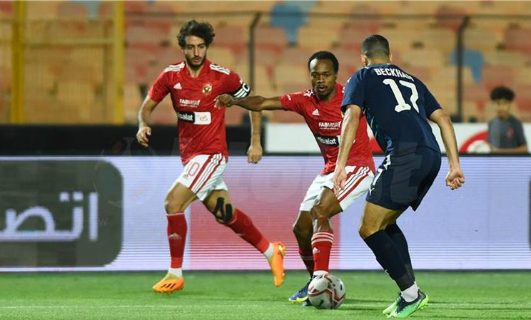 الأهلي يسعى لتحقيق انتصار جديد في مباراته الليلة ضد سيراميكا
