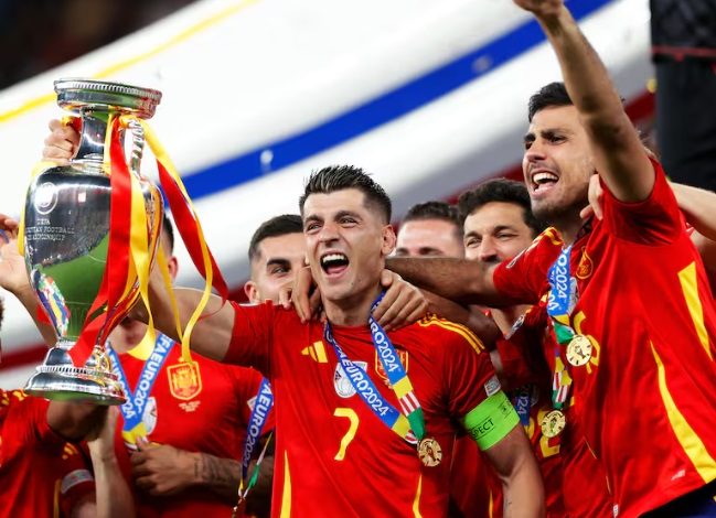 اليويفا يحقق مع ألفارو موراتا ورودري بسبب احتفالاتهما بفوز إسبانيا بـ “يورو 2024”