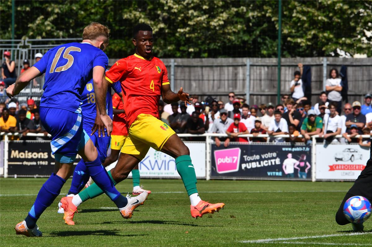 المنتخب الغيني يهزم الأرجنتين في ودية