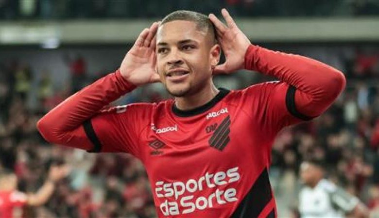 برشلونة يتلقى عرضًا من الهلال السعودي لضم فيتور روكي