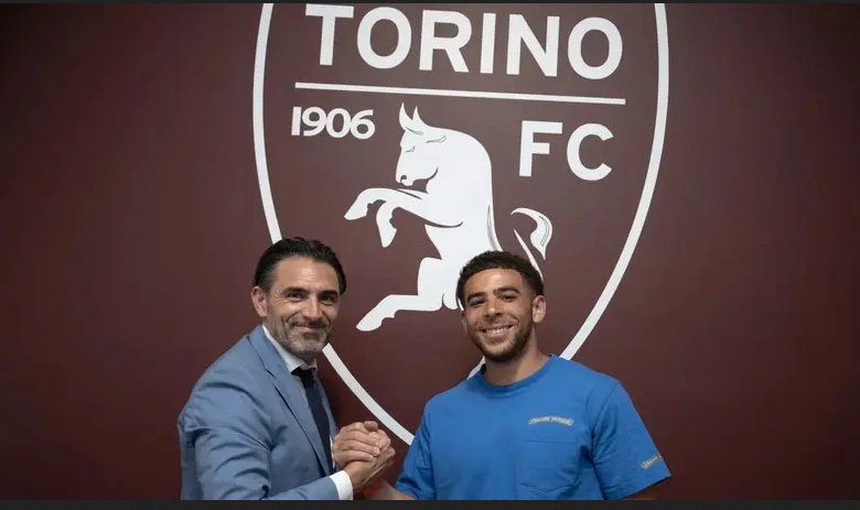 تورينو الإيطالي يضم المهاجم الأسكتلندي آدامز إلى صفوفه