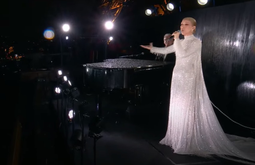 سيلين ديون تبدع في رثاء ملاكم