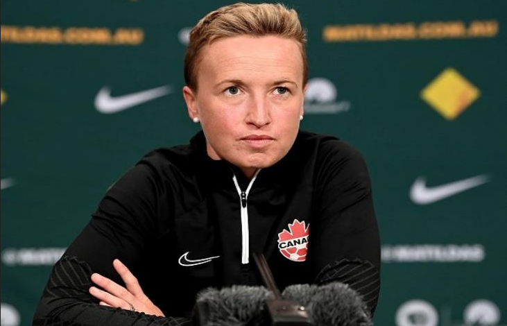 طرد مدربة منتخب كندا للكرة النسائية من أولمبياد باريس