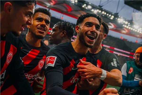 عمر مرموش يقود هجوم آينتراخت فرانكفورت في مواجهة هويزنشتام