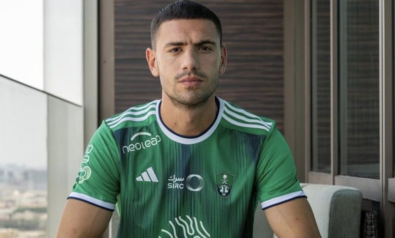 عودة ديميرال إلى معسكر الأهلي السعودي استعدادًا للموسم الجديد