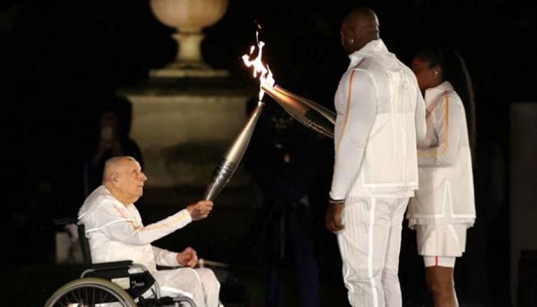 مئوية بطل أولمبي