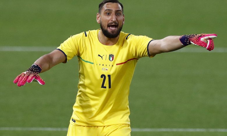 مانشستر سيتي يستهدف دوناروما بديل لإيدرسون ويبحث عن إيزي لتعويض دي بروين