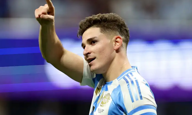 مانشستر سيتي يعلن سعر بيع خوليان ألفاريز