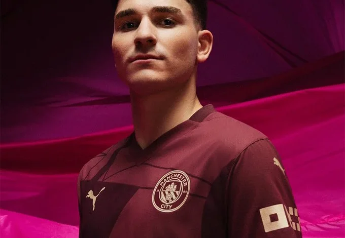 مانشستر سيتي يكشف عن الطاقم الثالث ويستعد لموسم 2024-2025