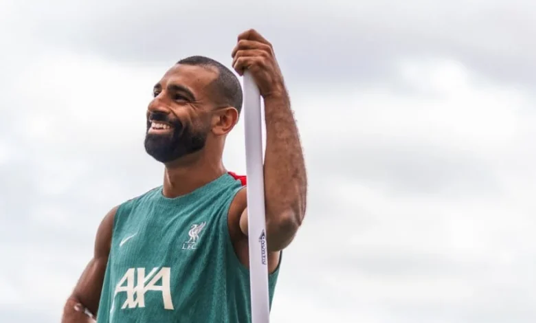 محمد صلاح يستعد للموسم الجديد مع ليفربول بابتسامة عريضة وتفاؤل كبير