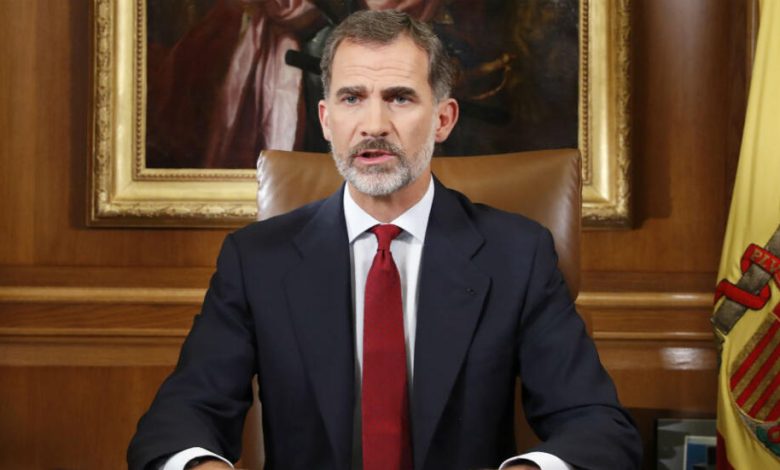 ملك إسبانيا يحضر حفل افتتاح أولمبياد باريس برفقة ولي العهد