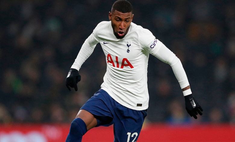 ميلان يقترب من حسم صفقة نجم برشلونة السابق