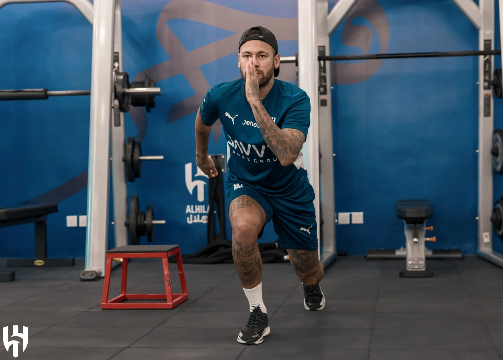 نيمار يواصل تأهيله في الرياض مع ابنته مافي قبل الموسم الجديد