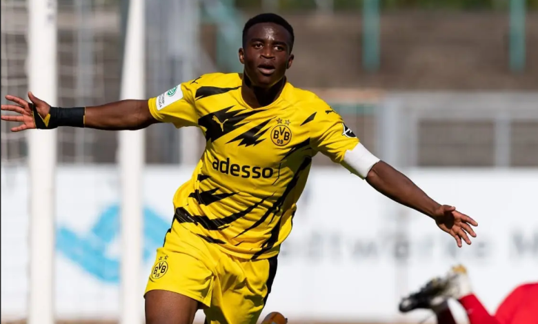 وكيل نجم بوروسيا دورتموند يؤكد رغبة اللاعب في الرحيل