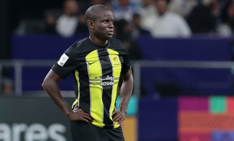 برشلونة يدخل في مفاوضات قوية للتعاقد مع كانتي