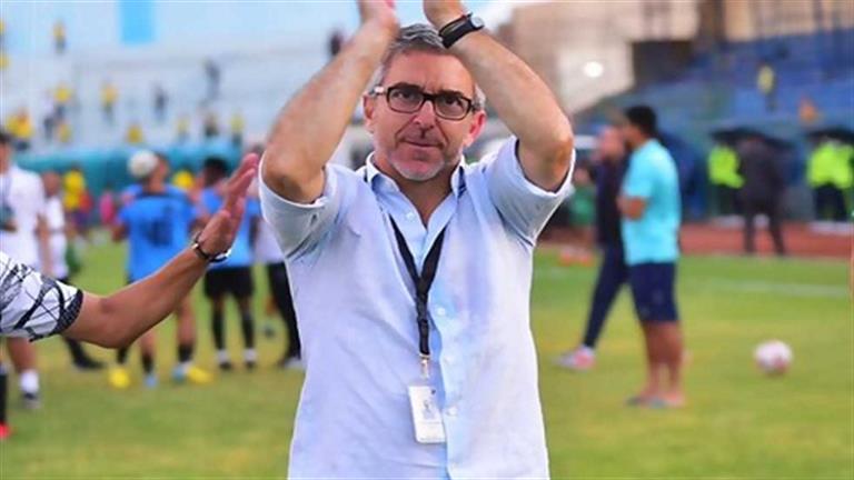 بابا فاسيليو يجتمع بمسئولي الاتحاد السكندري لمناقشة تدعيمات الفريق