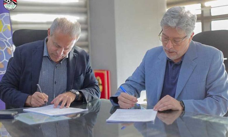 البرتغالي فيتور بيريرا يوافق على تخفيض راتبه للبقاء في لجنة الحكام الموسم المقبل