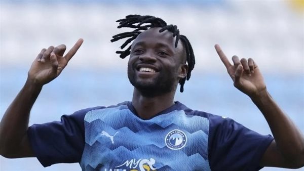 هل يقود فيستون ماييلي.. بيراميدز في نهائي كأس مصر ضد زد