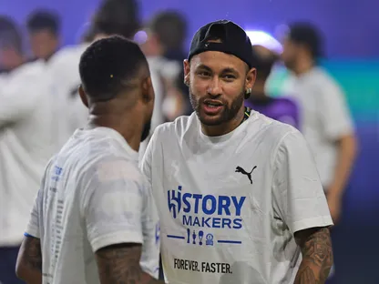 نيمار ينفي شائعات العودة إلى برشلونة