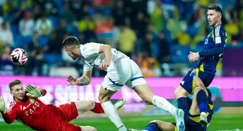 سافيتش يُعادل للهلال أمام النصر في نهائي كأس السوبر