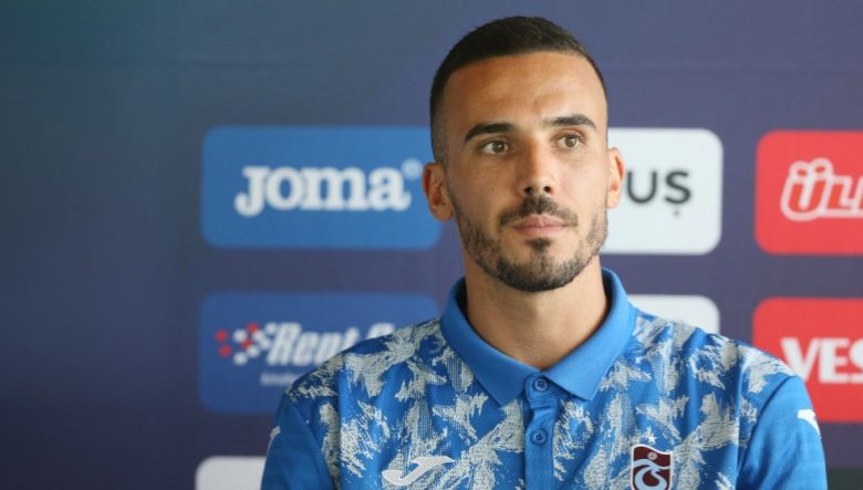 كوربيليس يخضع للفحص الطبي تمهيدًا للانتقال إلى الخليج