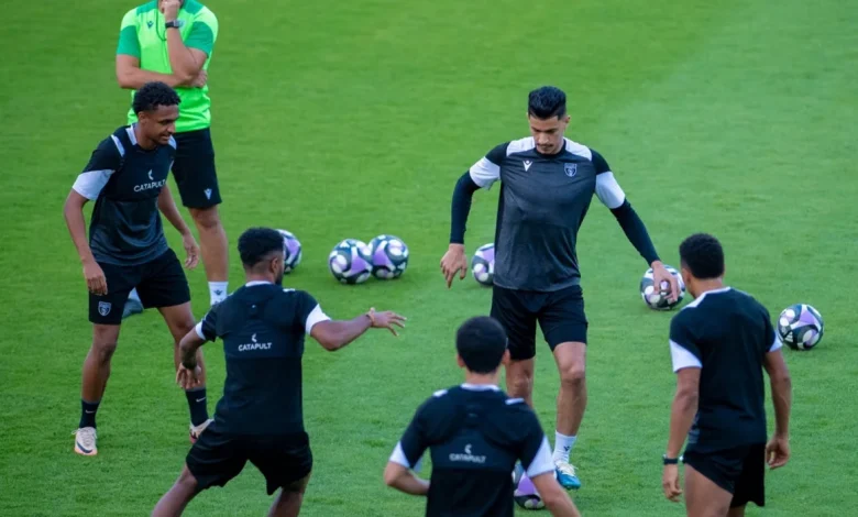 رودولفو أروبارينا يكشف استراتيجيات الاتحاد للاعبي التعاون