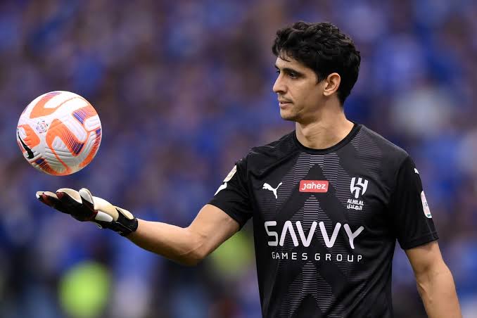 بونو أطول لاعبي السوبر السعودي في مواجهة النصر والهلال