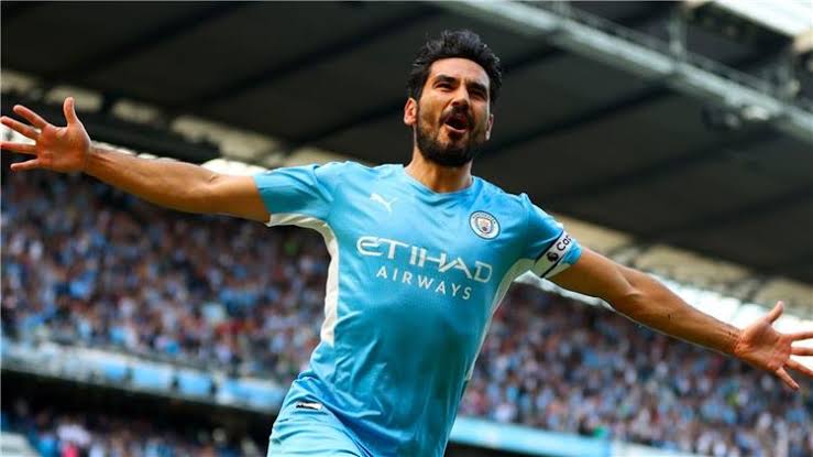 بعد موسم متوتر في برشلونة.. جوندوجان يوقع لمانشستر سيتي