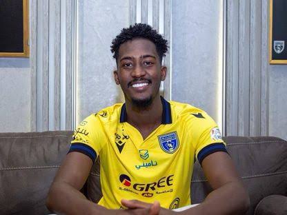 السلولي يرد على العروض ويؤكد استمراره مع التعاون