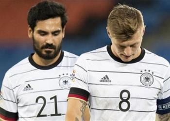 كروس يعلق على احتمالية رحيل جوندوجان عن برشلونة