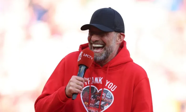 مدرب ليفربول السابق يثني على أفكار سلوت مع الريدز