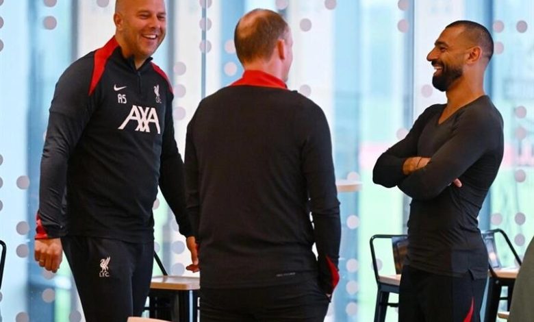 تعليق مدرب ليفربول على تجديد عقد صلاح