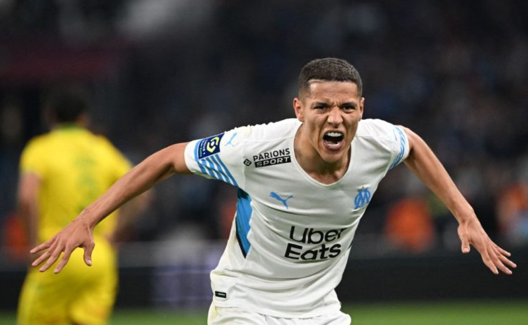 أمين حارث خارج حسابات مارسيليا بقرار غير متوقع من دي زيربي