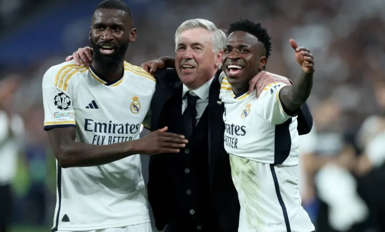 أنشيلوتي يخطط لإجازات قصيرة للاعبي ريال مدريد للتعامل مع ضغط المباريات