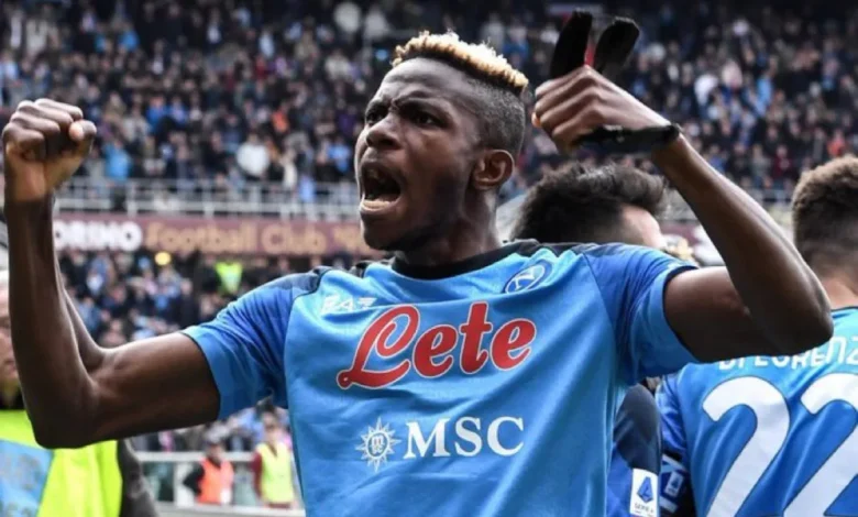 أوسيمين يرفض الانتقال إلى النادي الأهلي