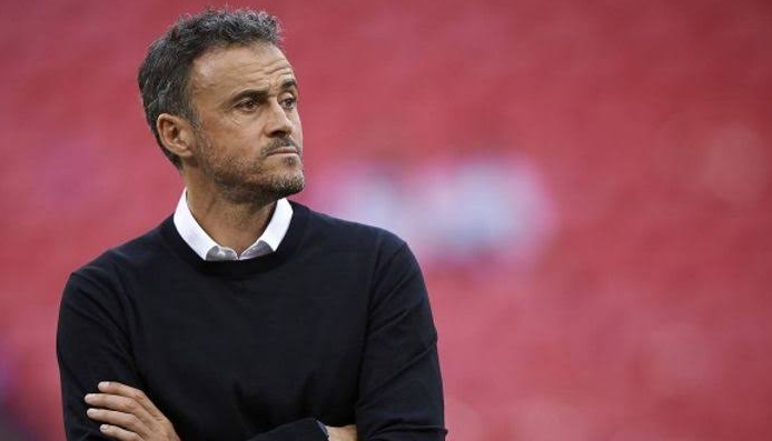 أزمة جينات باريس: إنريكي تحت الضغط مع حكيمي وآخرين