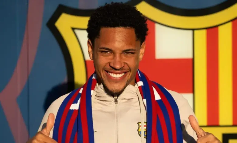 إيفرتون يسعى لضم فيتور روكي من برشلونة