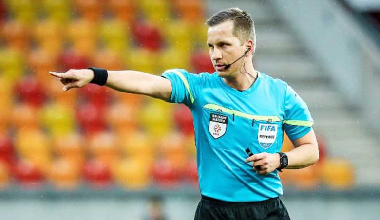 الاتحاد البولندي يستبعد حكمين من دوري أبطال أوروبا